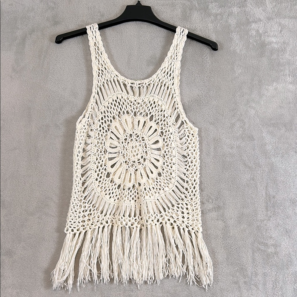 Vivid importers, Boho frayed crochet sleeveless top M